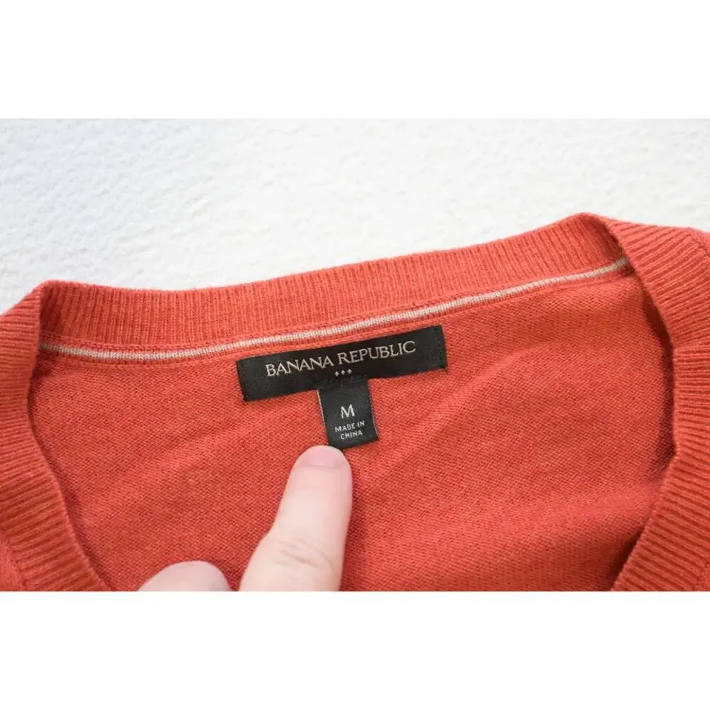 Banana Republic V Neck Sweater Cotton Blend Orange‎ Mens Size Medium